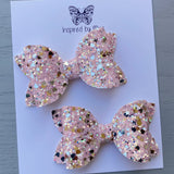 Small Alani Piggy Clip Pair - Pastel Pink & Gold Glitter