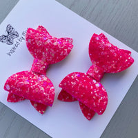 Small Mariah Piggy Clip Pair - Hot Pink