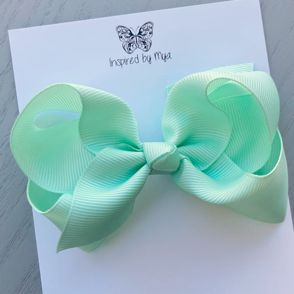4 Inch Boutique Bow Clip - Pastel Green