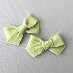 Small Ariella Bow - Avocado