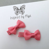 Tiny Bow Clip Piggy Pair - Coral Pink