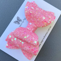 Charlotte Bow - Pink Hearts Glitter