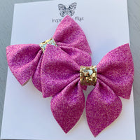 Small Everly Bow Piggy Pair Clips - Magenta Rainbow Glitter