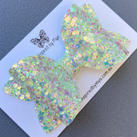 Alani Bow - Pastel Green Surprise Glitter