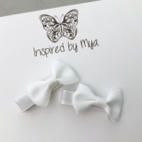 Tiny Bow Clip Piggy Pair - White