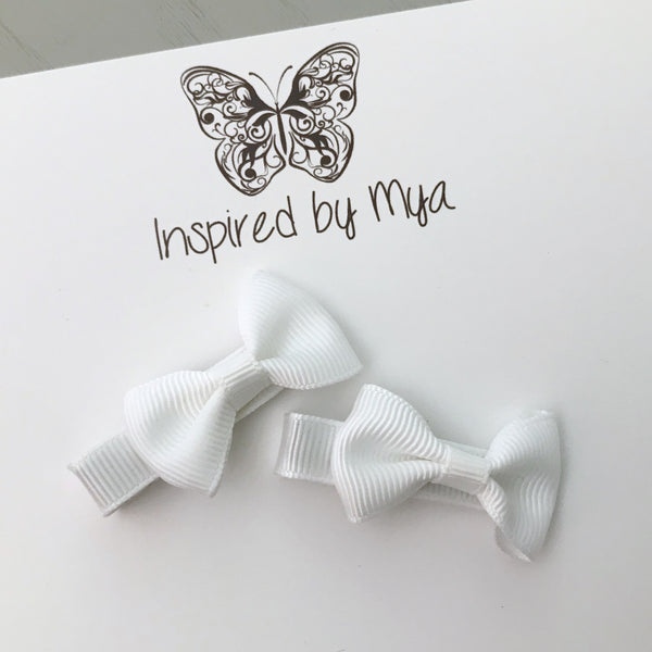 Tiny Bow Clip Piggy Pair - White