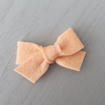 Small Ariella Bow - Peach